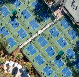 overhead view of tennis courrts