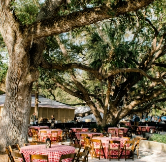 outdoor dining setup