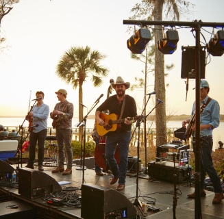 outdoor live music