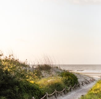 hhi beach and pathway