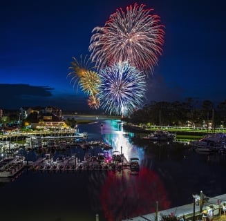 fireworks-harbourfest-2022