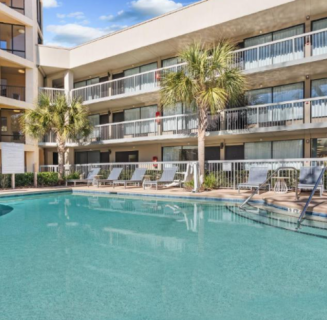Teacher, Veteran and First Responder Getaways - Pool