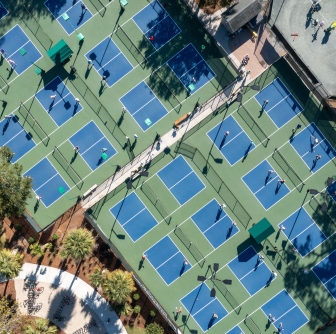 overhead view of tennis courrts