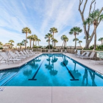 10% Off 7+ Nights | 2025 - Community Pool