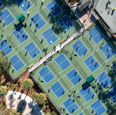 overhead view of tennis courrts