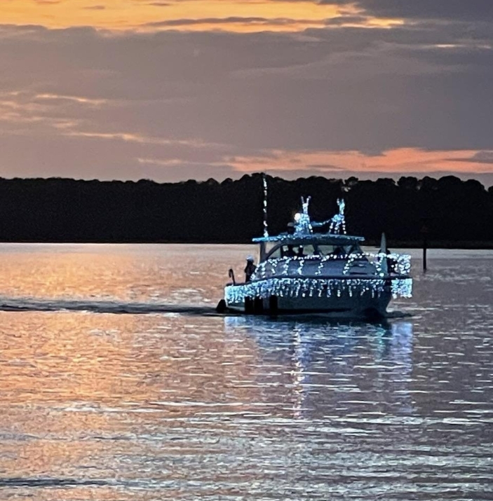 2022 Winner "Lady D" proceeding up Skull Creek towards Port Royal Sound
