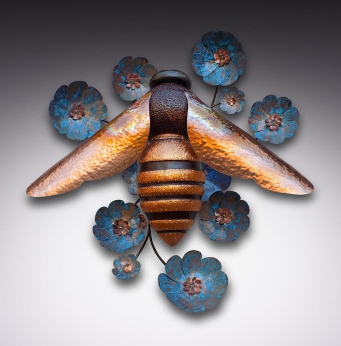 Art Market bee by Eric Moore