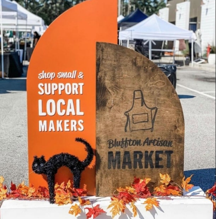 The Bluffton Lowcountry Artisan Market at Southern Barrel Brewing Co.